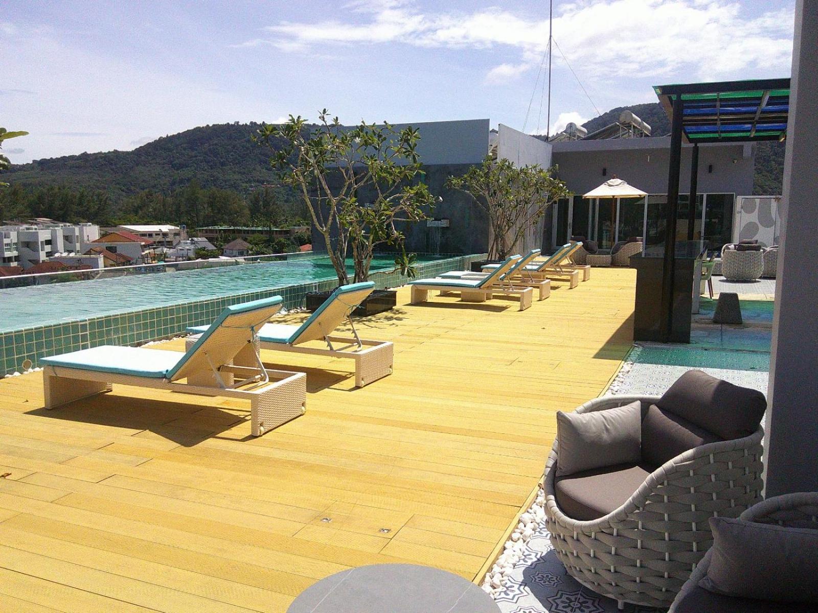 Ratana Apart Hotel Kamala Bagian luar foto