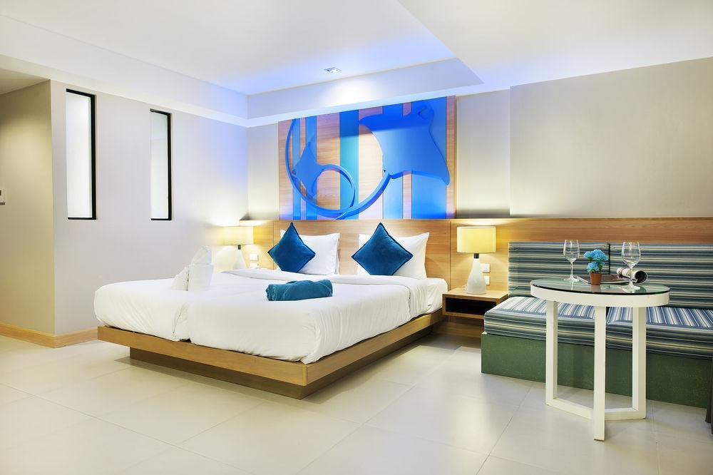Ratana Apart Hotel Kamala Bagian luar foto
