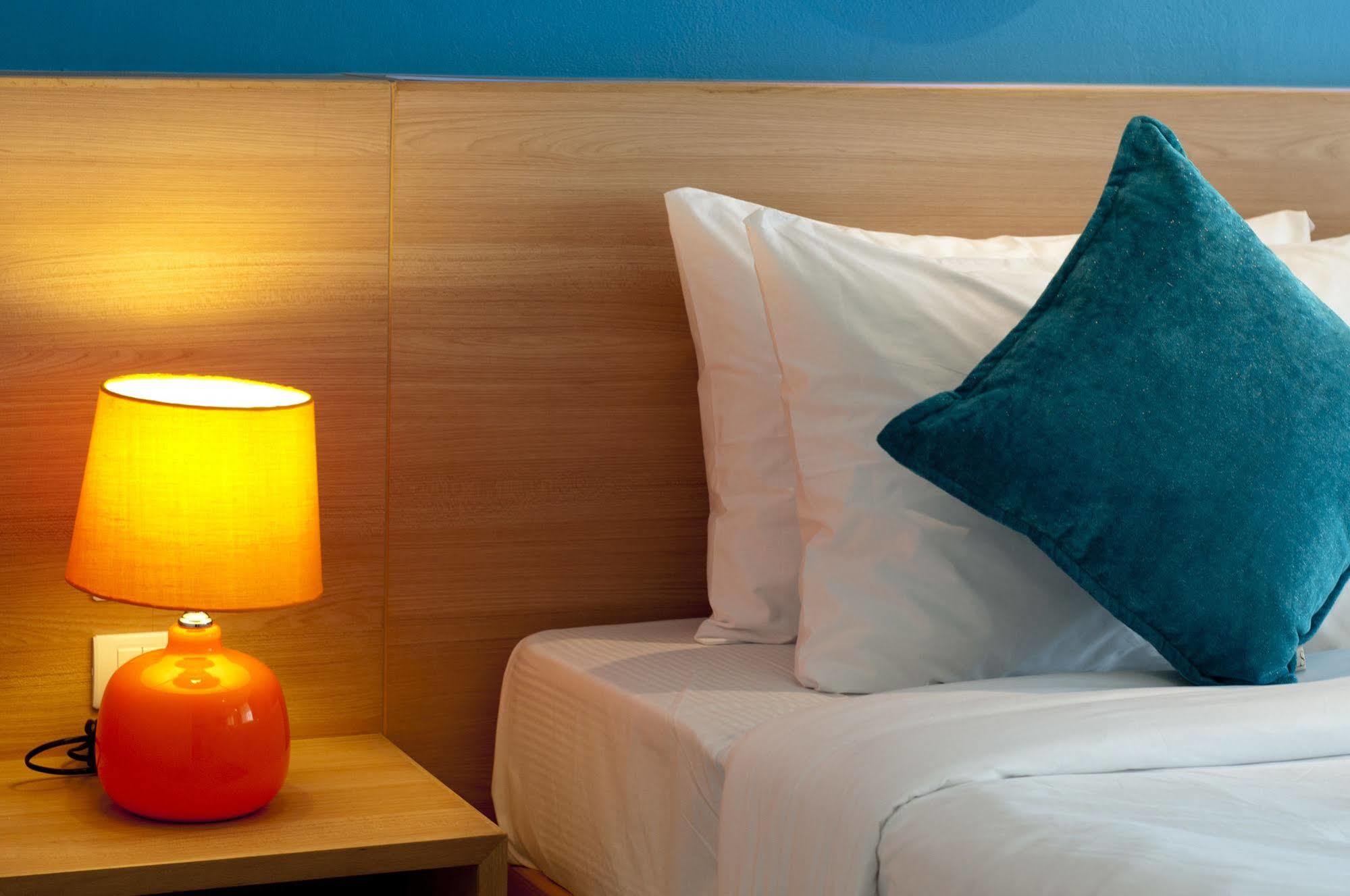 Ratana Apart Hotel Kamala Bagian luar foto