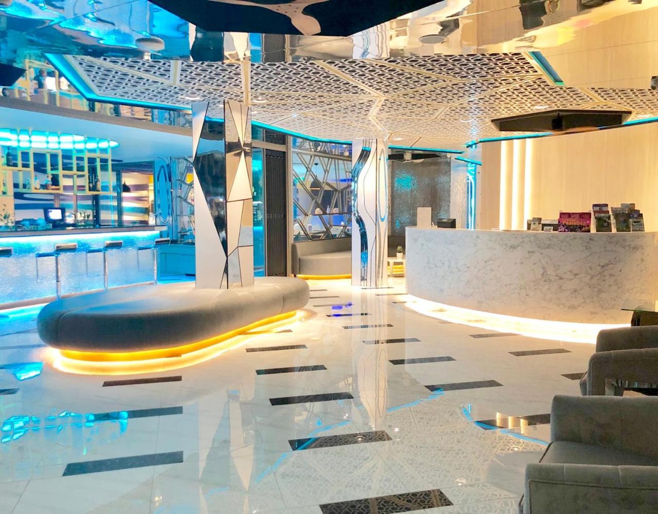 Ratana Apart Hotel Kamala Bagian luar foto